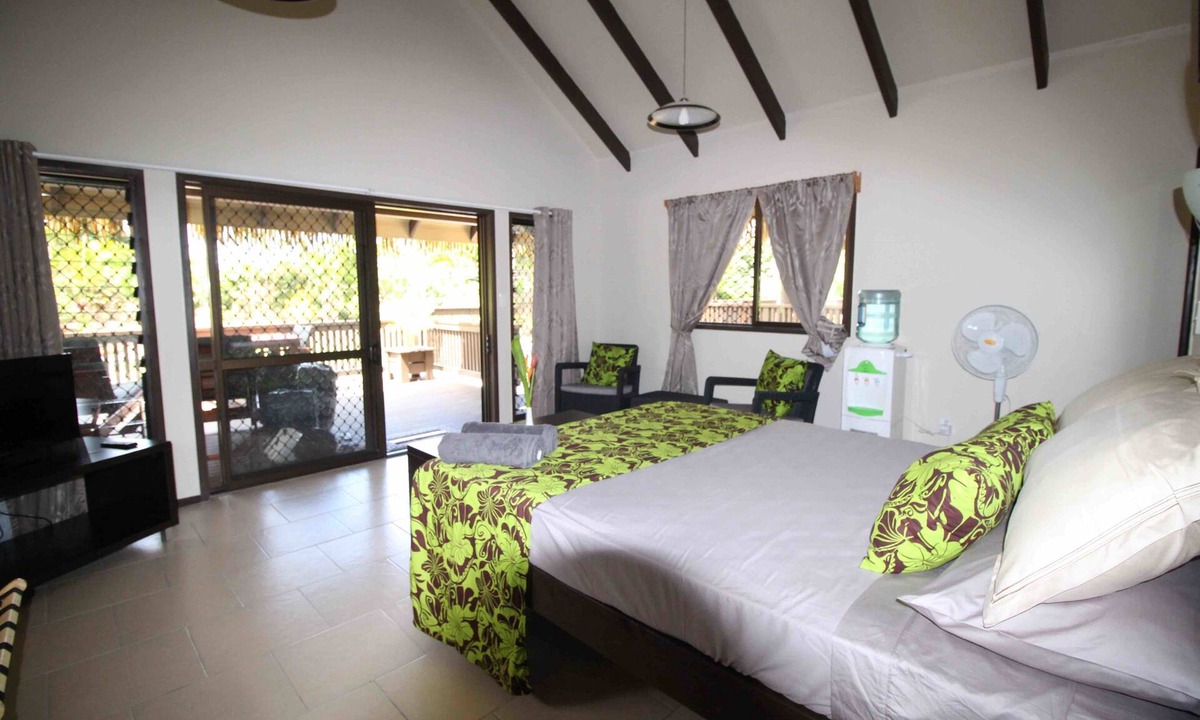 Takitumu District Villa | JJ's Retreat