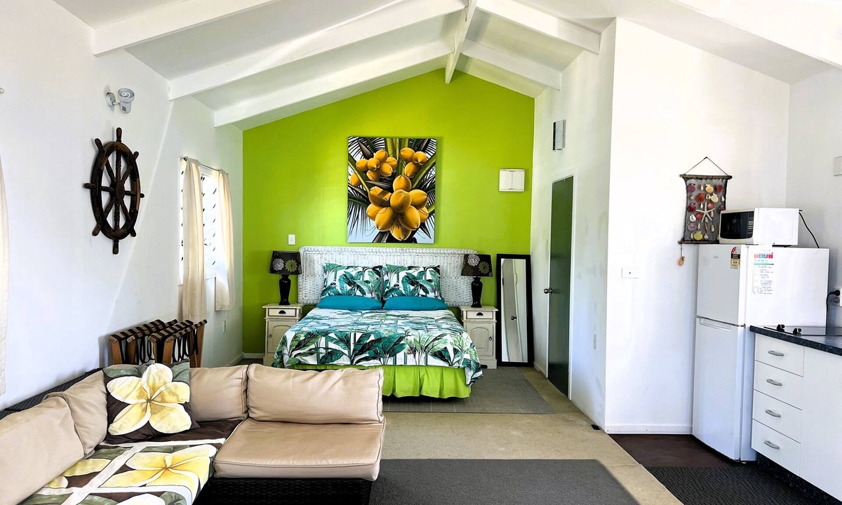 Tapere of Titikaveka Cottage | Te Rito Lagoon Villas