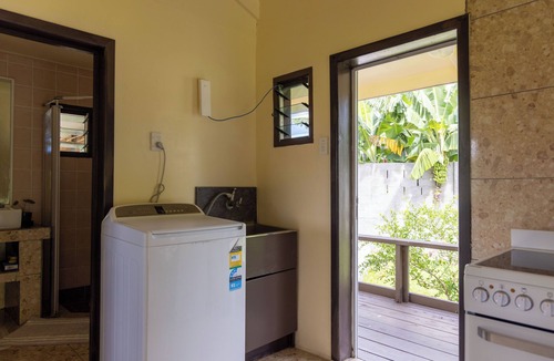 Matavera House | Hidden Haven - Group Retreat, Sleeps 7
