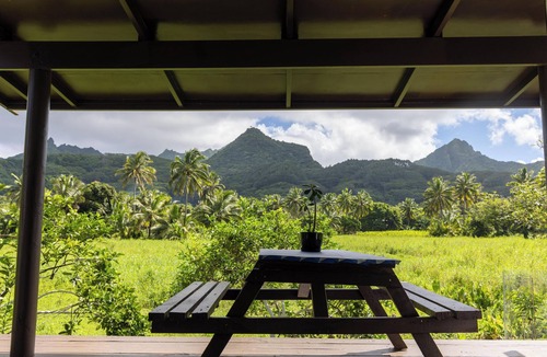 Matavera House | Hidden Haven - Group Retreat, Sleeps 7