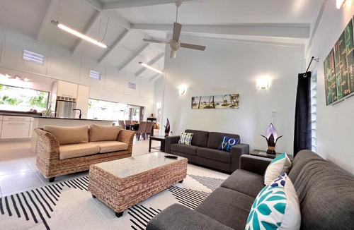 Arorangi Villa | Sina Pool Villa Rarotonga