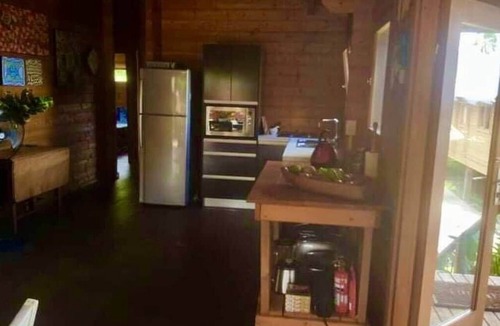 Arorangi House | Te Tua - 3BR Hillside, Ocean View Escape