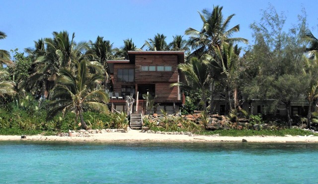 Award-winning & Exceptional Eco-Friendly Property with amazing views in Ngatangiia