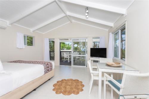 Muri Lagoon View Bungalows - Hillside Bungalow