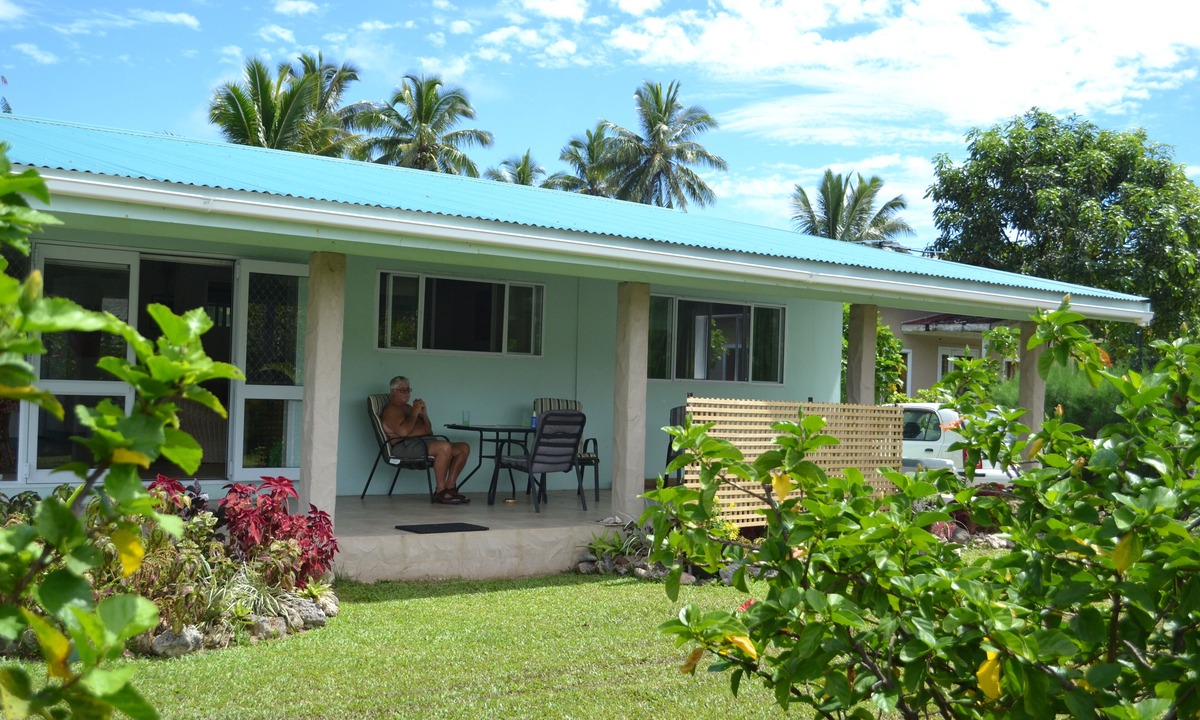 Arorangi House | Pacific family villa with own pool