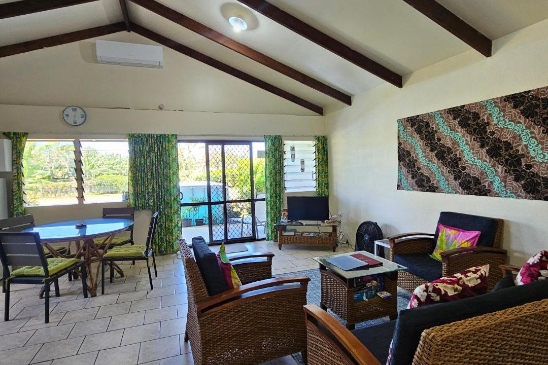 Ngatangiia House | Mango Cottage with AC, Unlimited Wifi and Private pool