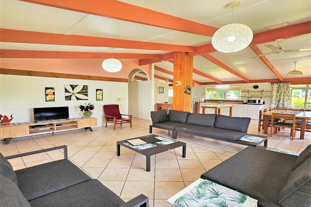 Tapere of Vaimaanga House | Ann's Beach House