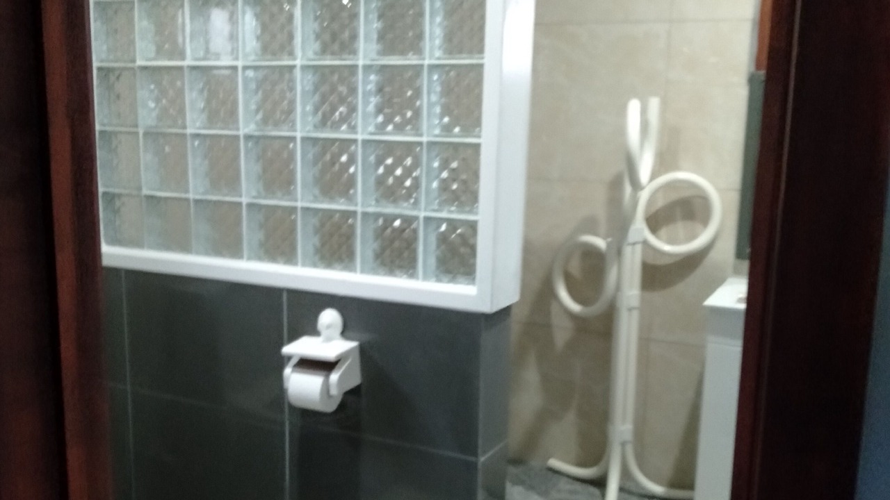 Photo of Bathroom in Arorangi