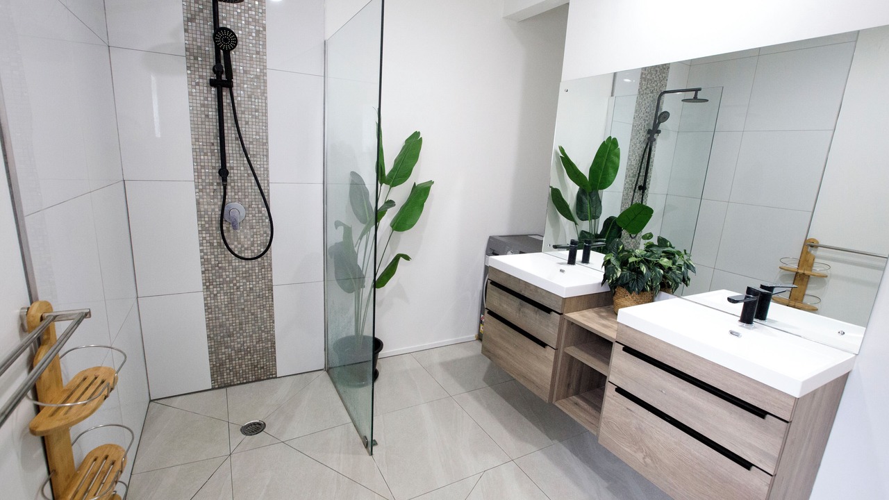 Photo of Bathroom in Avarua