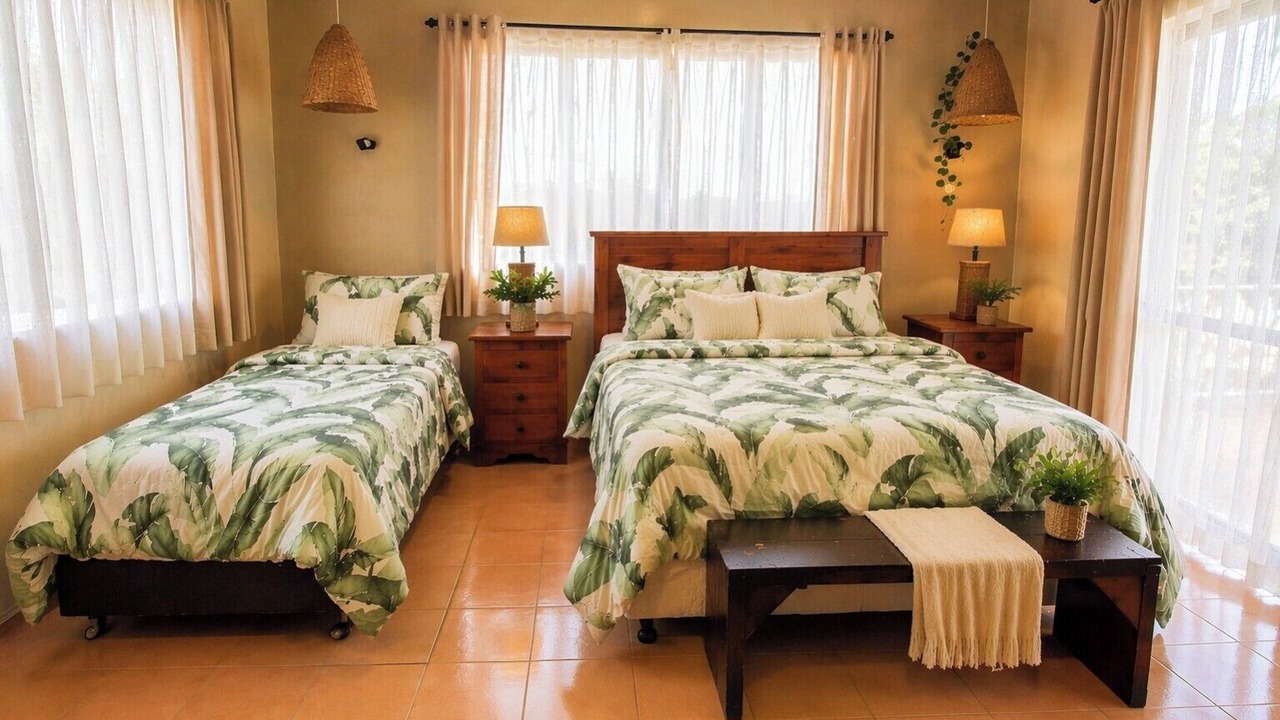 Photo of Bedroom in Nikao Tapere