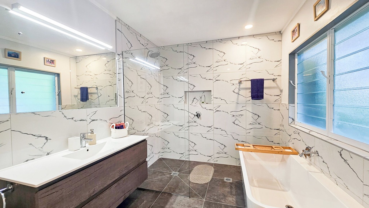 Photo of Bathroom in Muri