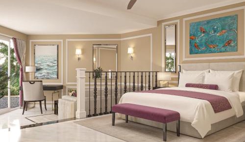 Luxury King Suite