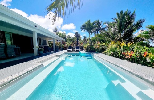 Rarotonga Villa | Natura Beach Pool Villa 2 - a 3BM pool villa on the beach at Vaimaanga Rarotonga