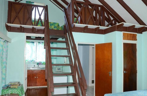 Aitutaki Hotel | Gina's Garden Lodges