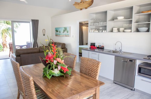 Takitumu District Hotel | Sea Change Villas