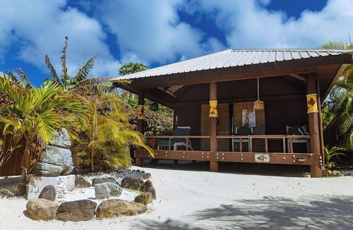 Tapere of Titikaveka Hotel | Rarotonga Beach Bungalows