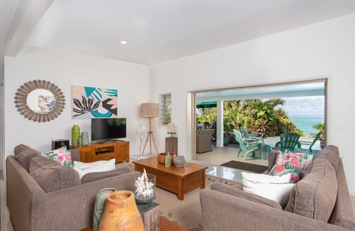 Takitumu District Villa | Natura Beach Pool Villa 2