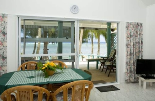 Arorangi Cottage | Sunhaven Beach Bungalows
