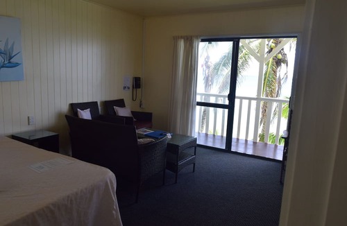 Kiikii Tapere Hotel | Kiikii Inn & Suites