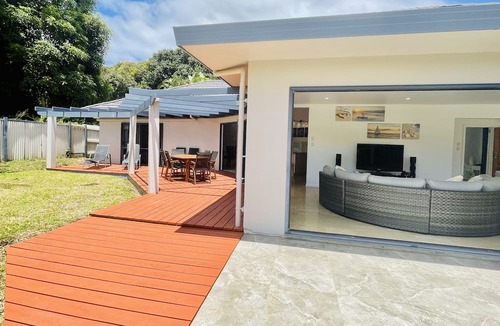 Rarotonga Villa | Red Hibiscus Villas