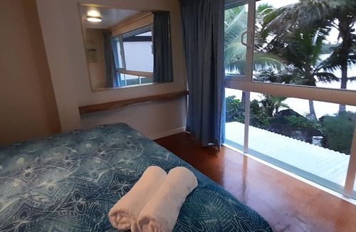 Ngatangiia Apartment | Avana Waterfront Apartments