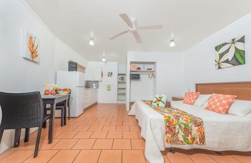 Arorangi Apartment | The Cooks Oasis