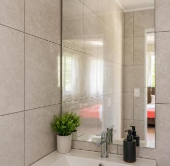 Arorangi House | Ūtū Retreat