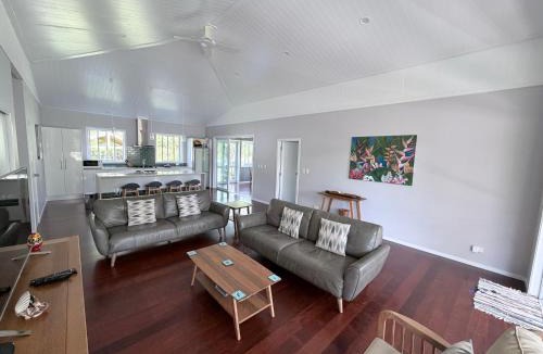 Arorangi House | Are'ora - the house for living