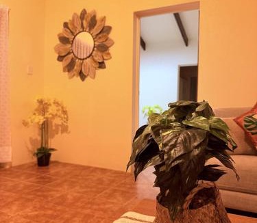 Tapere of Titikaveka House | Mountain Views, 3BR Family Home, Near Muri Beach