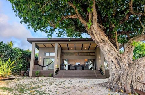 Rarotonga House | The Dreaming Tree by The Cooks Oasis