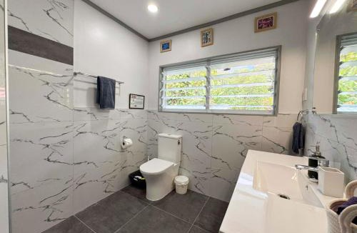 Muri House | Tipani Lodge - Free and Unlimited Wifi
