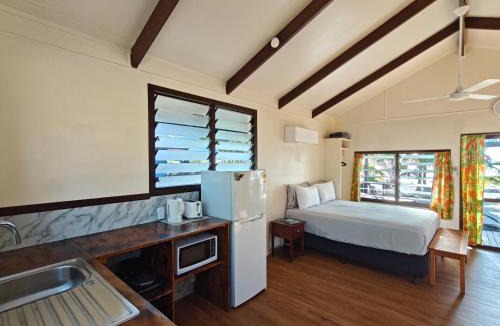 Aitutaki Hotel | Sunset Bungalows