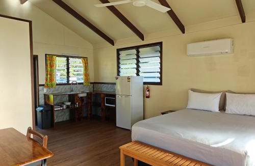 Aitutaki Hotel | Sunset Bungalows