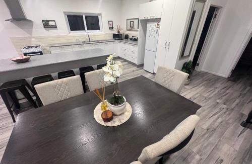 Muri Villa | Te Kopa Villa