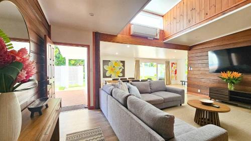 Tupapa Tapere House | TeMakatea Villa