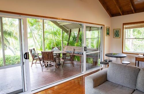 Muri House | Are Ara - House of Pineapple
