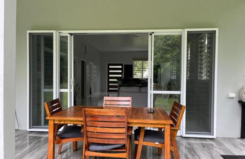 Ngatangiia House | Drydens Creek Retreat