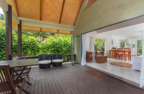 Takitumu District Villa | Bella Beach Bungalows