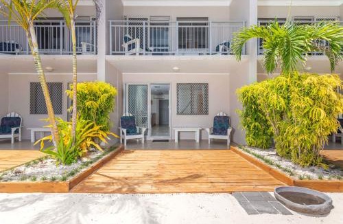 Tapere of Titikaveka Apartment | Moana Sands Beachfront Hotel