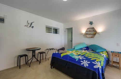 Tapere of Vaimaanga House | Ann's Island Beach Studio