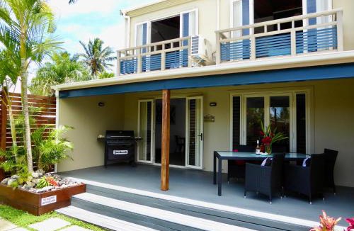 Muri Villa | Muri Beachside Villa with pool