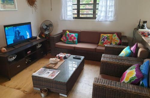 Rarotonga House | Eve and Sandys Holiday Home