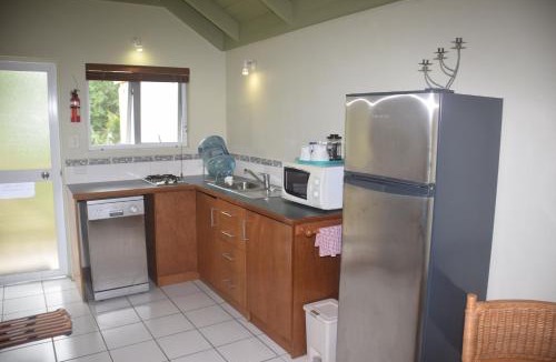 Ngatangiia Apartment | Avana Waterfront Apartments
