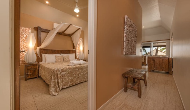 Crown Beach Resort & Spa