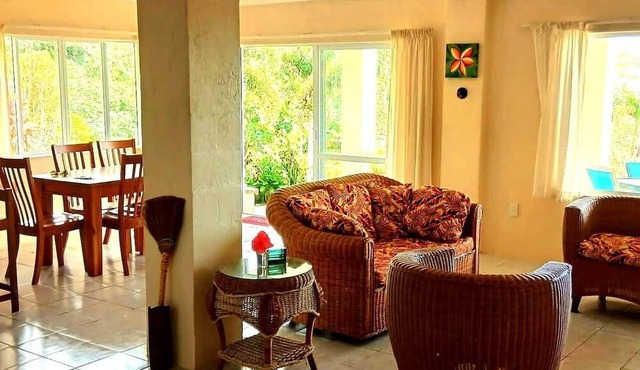 Opua Highland, Hillside Ocean View Retreat in Arorangi District