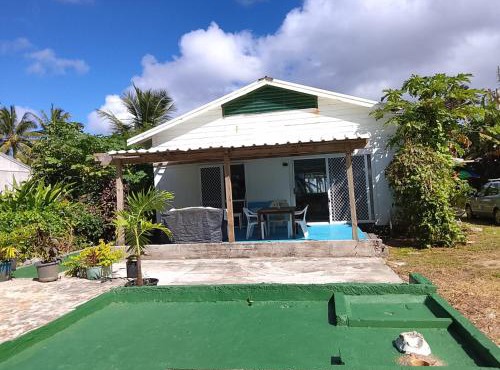 Barefoot Base Tupapa