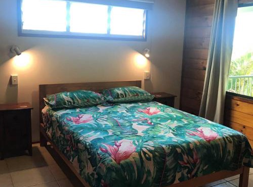 Pacific views, tranquil location, extra large home, Navy House 1